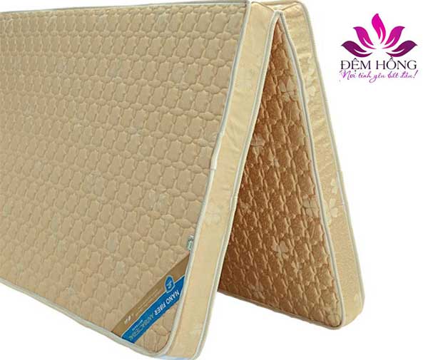 Kiểu dáng gấp 2 mảnh, chần foam 2 mặt của dòng nệm bông Nano Hanvico